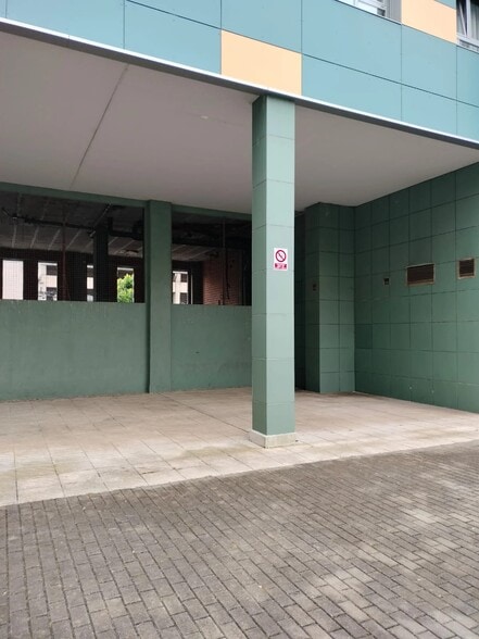 Plaza Puerta de Europa, Oviedo, Asturias for sale - Building Photo - Image 3 of 3