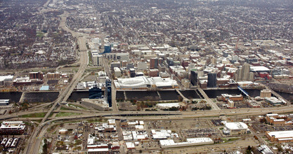 100 Cesar E Chavez Ave SW, Grand Rapids, MI - aerial  map view