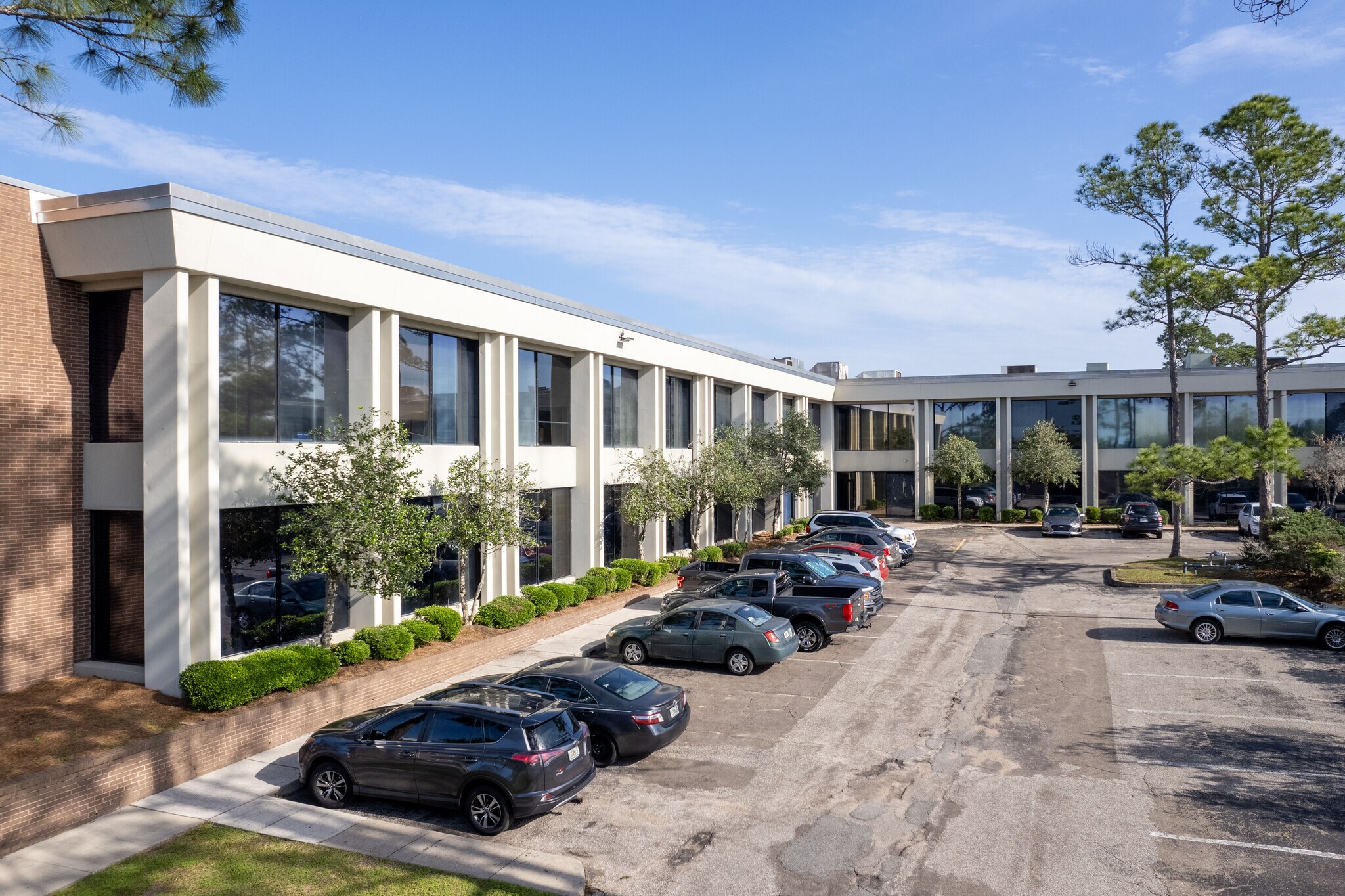 1321 Executive Center Dr, Tallahassee, FL for lease Building Photo- Image 1 of 2