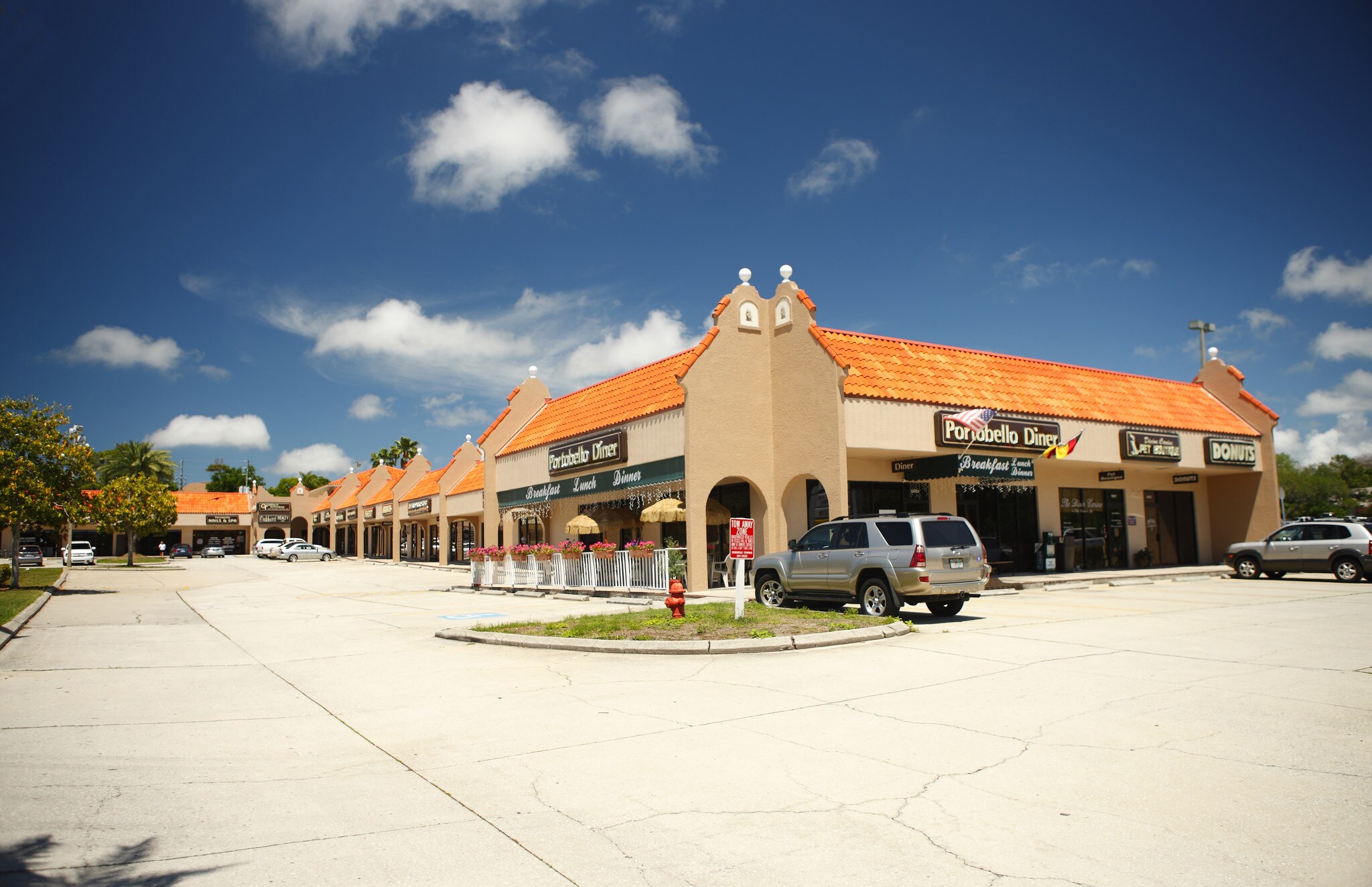 13023 Park Blvd, Seminole, FL 33776 Portobello Square Shopping Center