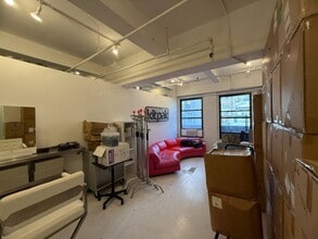 246 W 38th St, New York, NY for lease Interior Photo- Image 2 of 4