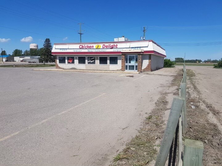 497 Hwy 5, Neepawa, MB R0J 1H0 Retail for Sale