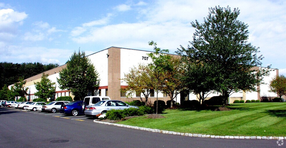 707 Executive Blvd, Valley Cottage, NY 10989