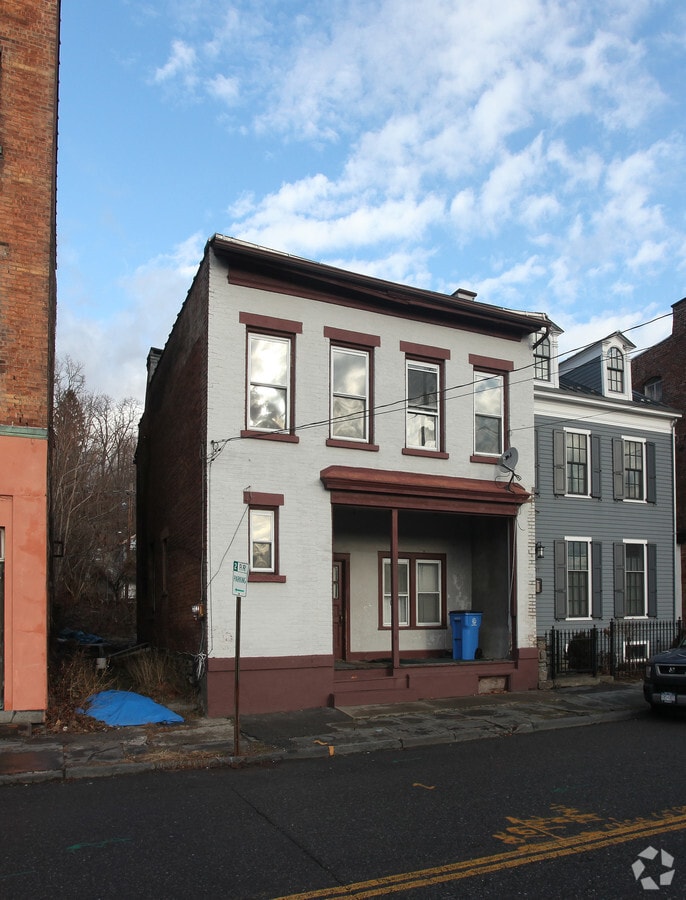 109 Abeel St, Kingston, NY 12401