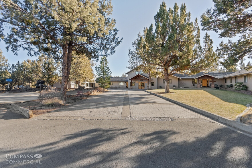 Embark Investment Opportunity portfolio of 3 properties for sale on LoopNet.com - Building Photo - Image 2 of 29