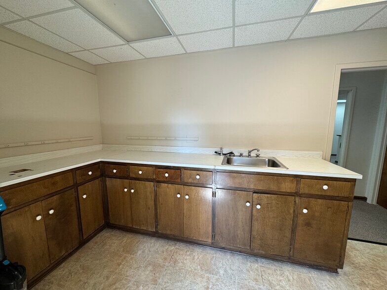 411 W Gordon St, Thomaston, GA for sale - Building Photo - Image 3 of 10