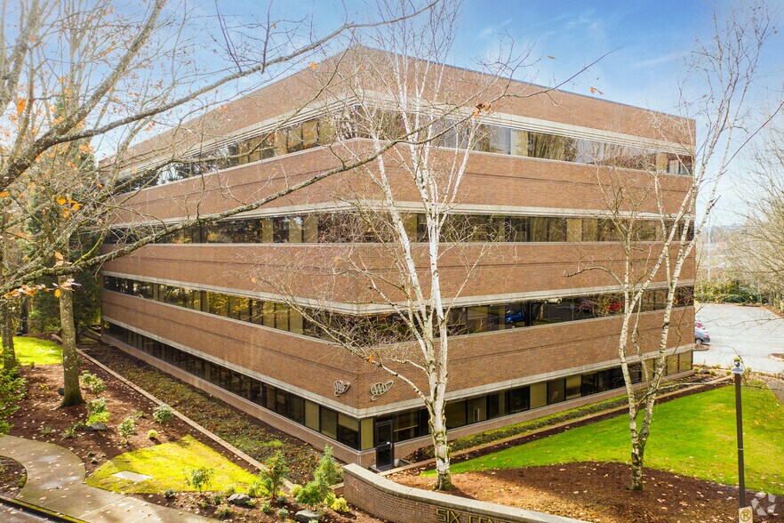 6 Centerpointe Dr, Lake Oswego, OR for lease - Building Photo - Image 2 of 5