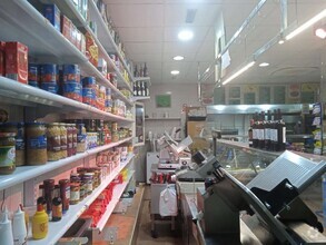 Retail in Madrid, Madrid for lease Interior Photo- Image 2 of 7