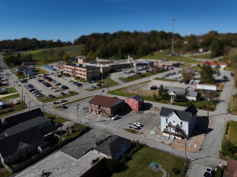 Tazewell Flats portfolio of 2 properties for sale on LoopNet.com - Building Photo - Image 3 of 44