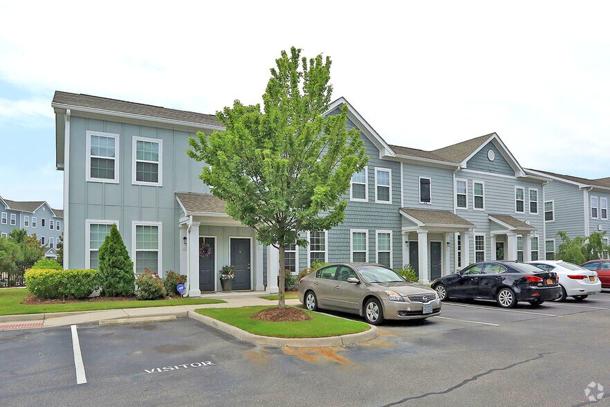Multifamily in Hampton, VA for sale - Primary Photo - Image 1 of 1