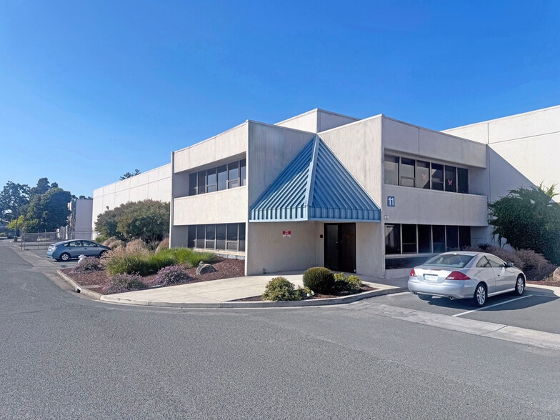 11 W 9th St, Santa Rosa, CA for lease - Building Photo - Image 1 of 1
