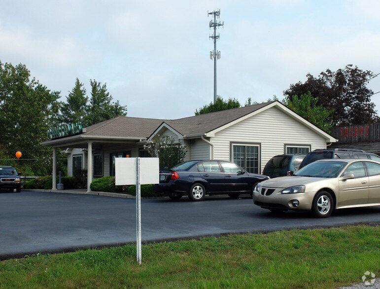 9206 Lima Rd, Fort Wayne, IN for sale - Building Photo - Image 1 of 1