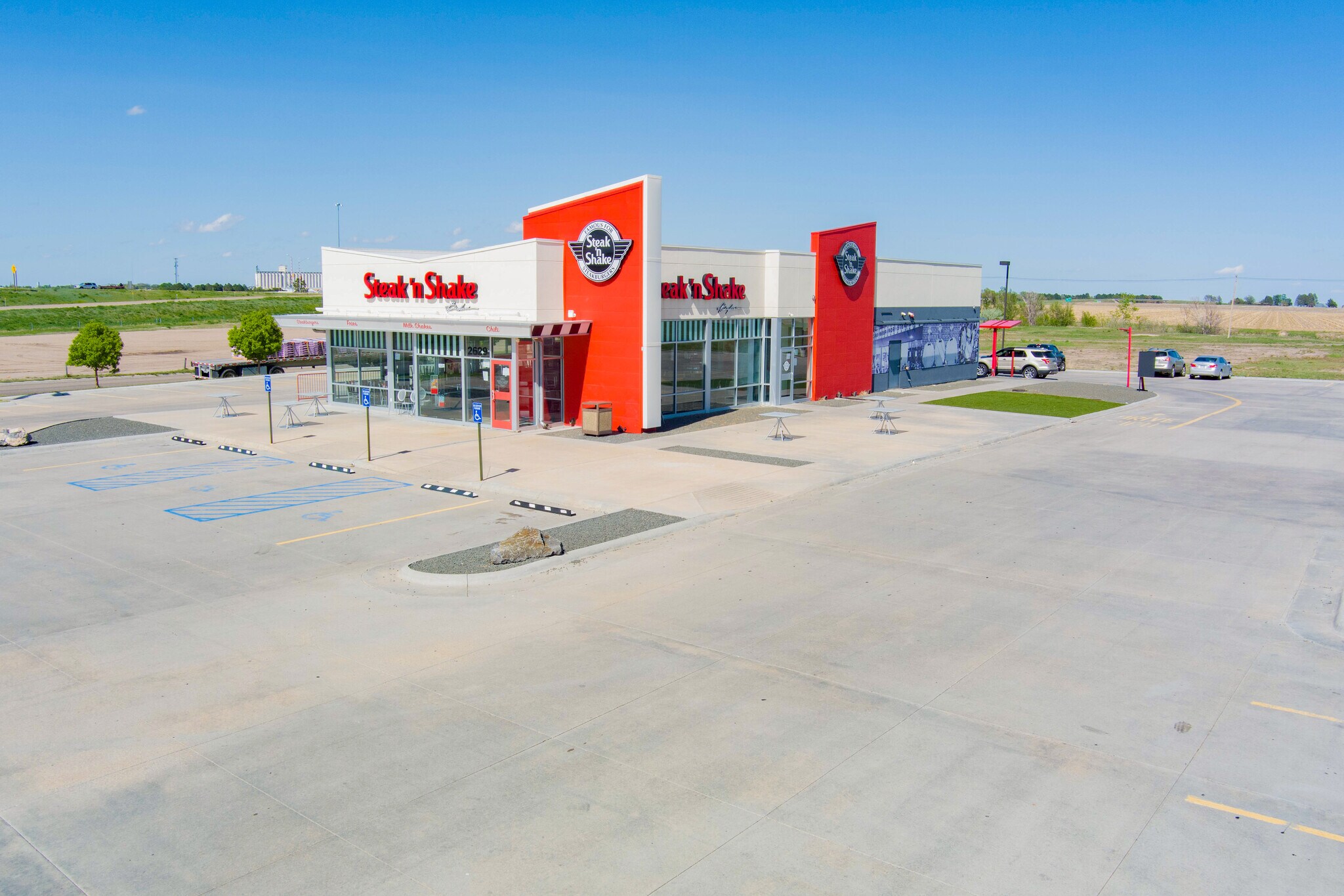 2629 Enterprise Rd, Goodland, KS for sale Building Photo- Image 1 of 1