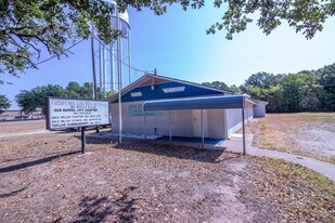 402 Legendary Ln, Gun Barrel City TX - Office Space