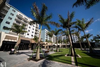 261 N University Dr, Plantation, FL for lease Building Photo- Image 2 of 4