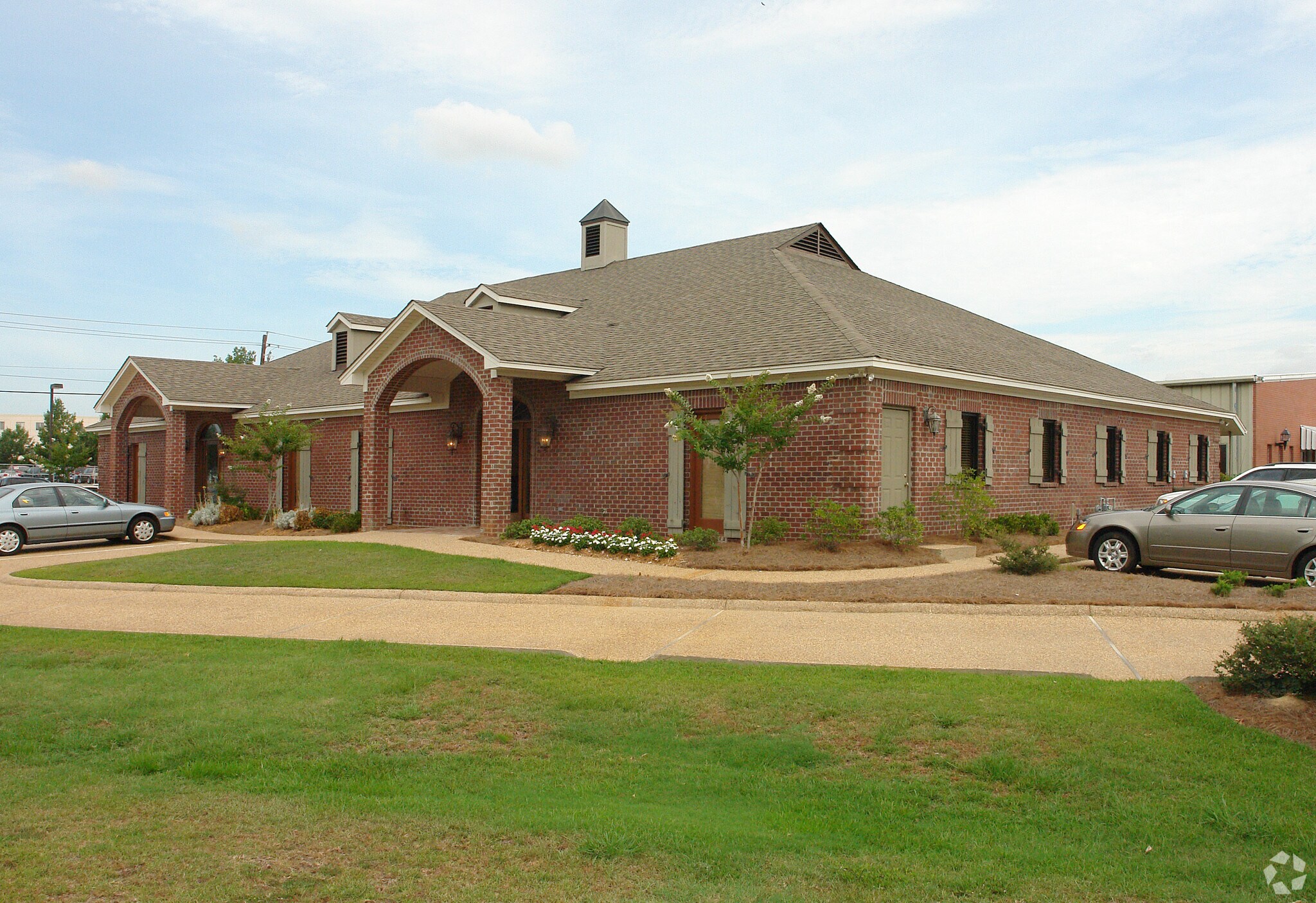 2695 Flowood Dr, Flowood, MS for sale Primary Photo- Image 1 of 1