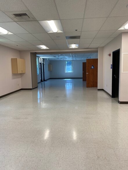 2317 Gold Meadow Way, Gold River, CA for sale - Interior Photo - Image 2 of 21