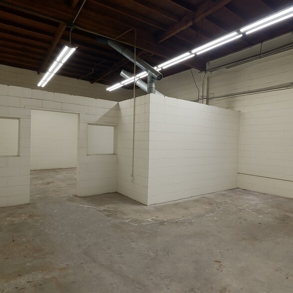 3014-3018 N Coolidge Ave, Los Angeles, CA for lease - Building Photo - Image 3 of 13