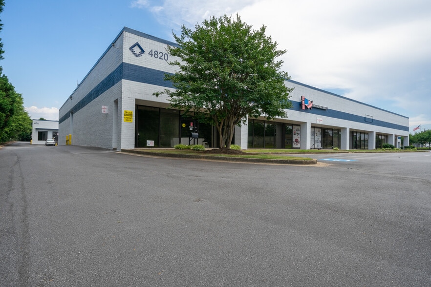 4820 Clark Howell Hwy, College Park, GA for lease - Building Photo - Image 2 of 6
