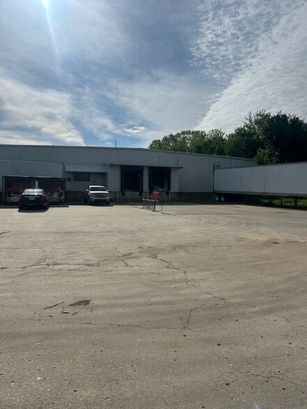 301 Jane pl, Lowell, AR for sale - Building Photo - Image 3 of 8