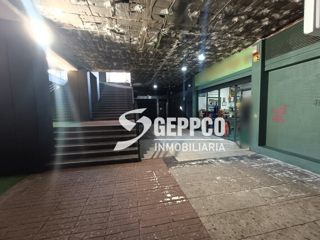 Multifamily in Madrid, Madrid for sale Building Photo- Image 1 of 2