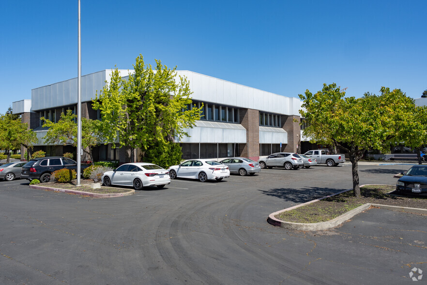 1234 Empire St, Fairfield, CA for lease - Building Photo - Image 1 of 7