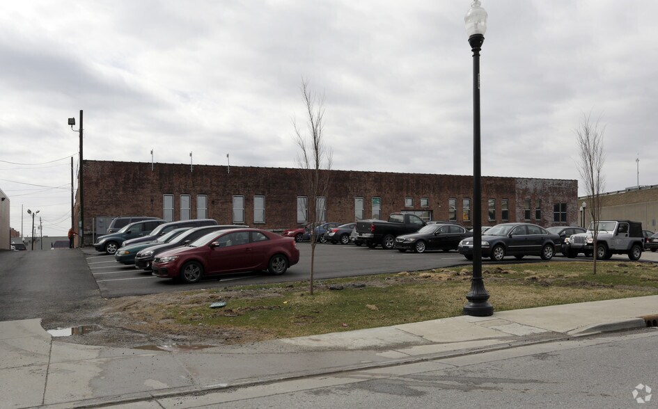 25 N Pine St, Indianapolis, IN for lease - Building Photo - Image 3 of 4