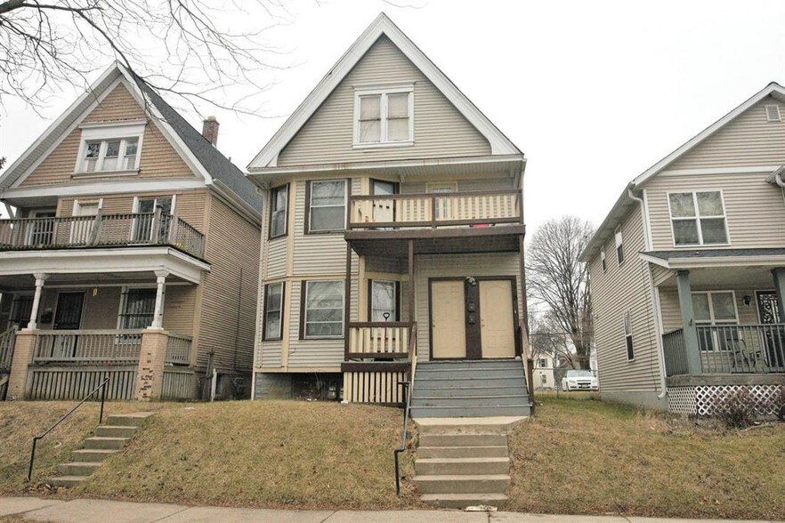 2417 N 33rd St, Milwaukee, WI, 53210 Residential Property For