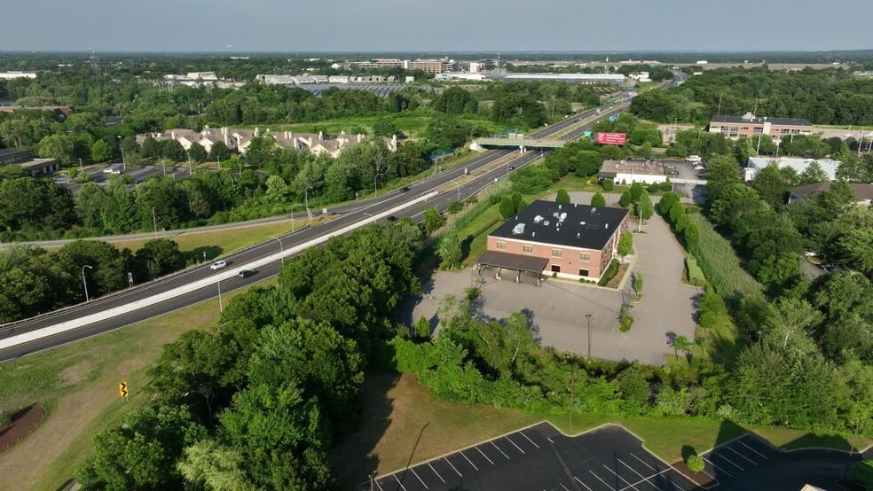 1 International Way, Warwick, RI for lease - Aerial Video - Image 2 of 34