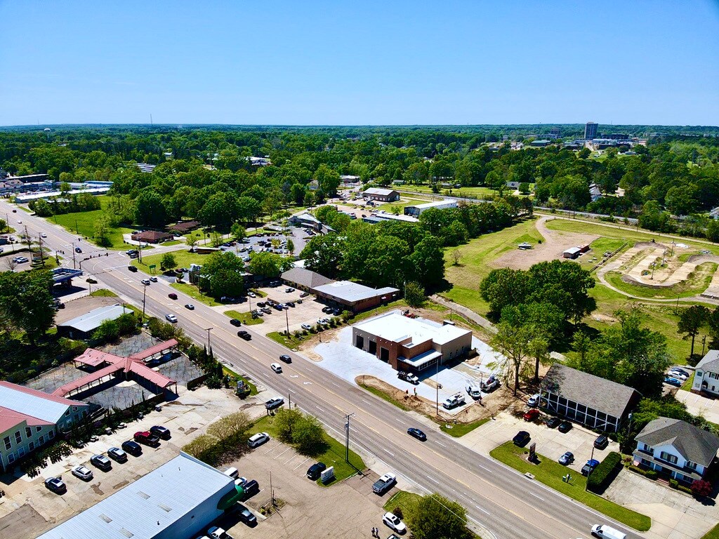 661 US Highway 51, Ridgeland, MS 39157