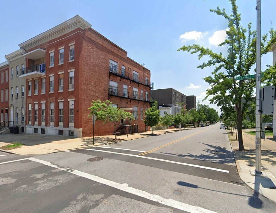 1045 W Lanvale St, Baltimore, MD 21217