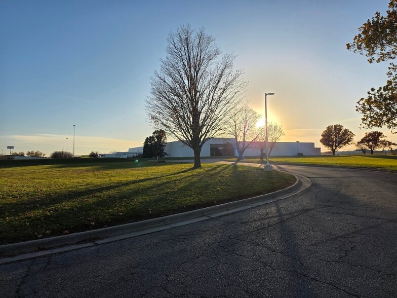 300 Airport Rd, Ames, IA for sale - Building Photo - Image 1 of 38