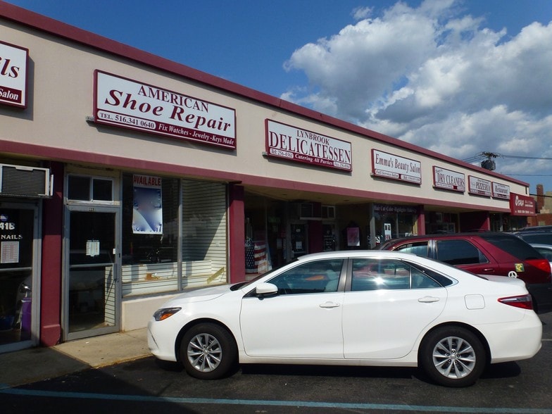 439-441 Merrick Rd, Lynbrook, NY for sale - Building Photo - Image 1 of 1