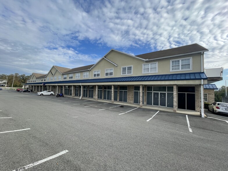 200 Pinecrest Ave, Morgantown, WV for lease - Building Photo - Image 1 of 16