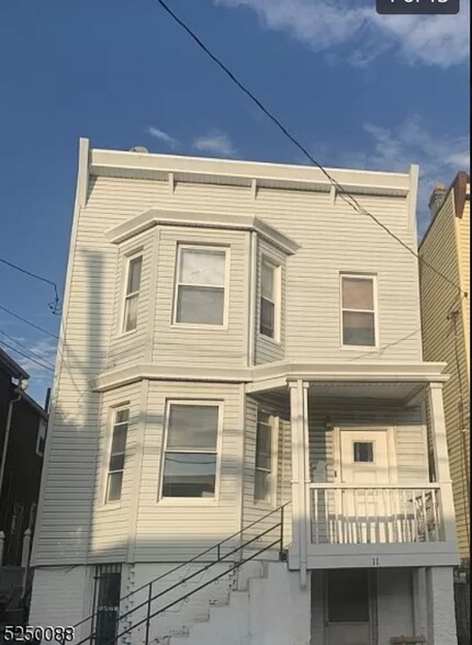 Multifamily in West Orange, NJ for sale - Building Photo - Image 1 of 1