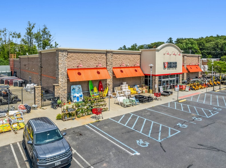 1611 Ulster Ave, Lake Katrine, NY for sale - Building Photo - Image 2 of 6