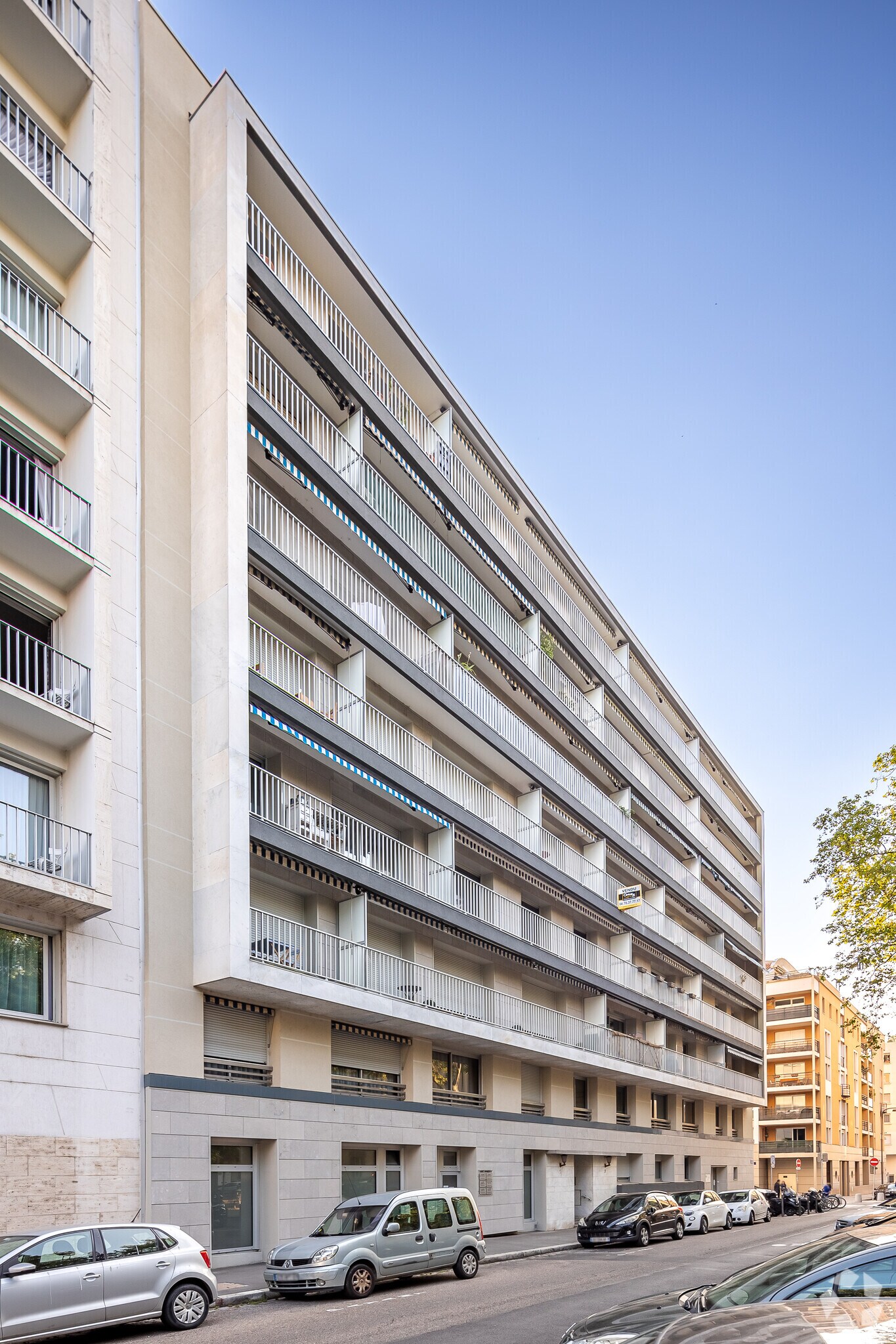 Office in Lyon for lease Building Photo- Image 1 of 2