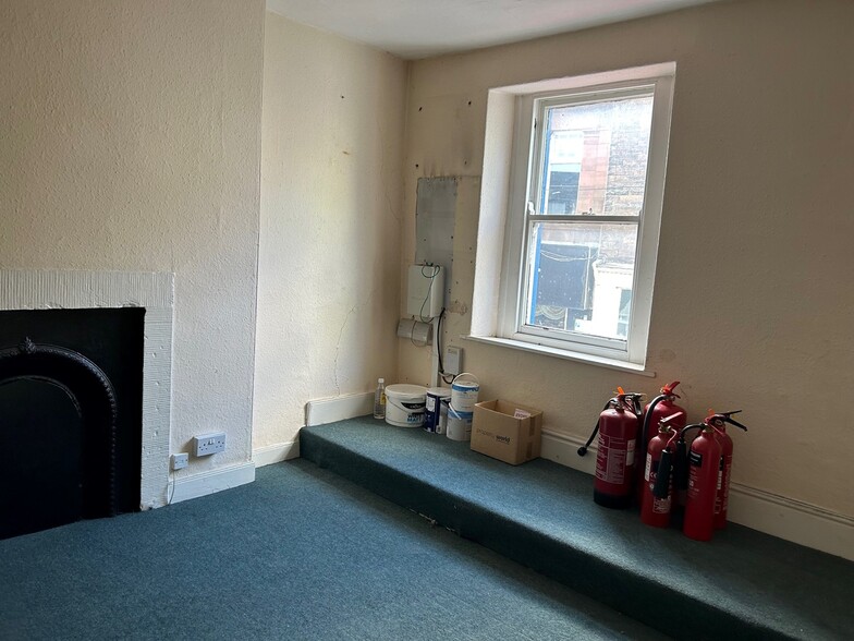 16-18 Finkle St, Workington for lease - Interior Photo - Image 2 of 5