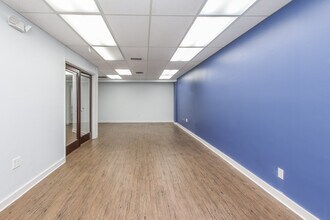 3115 NW 10th Ter, Oakland Park, FL for lease Interior Photo- Image 2 of 10