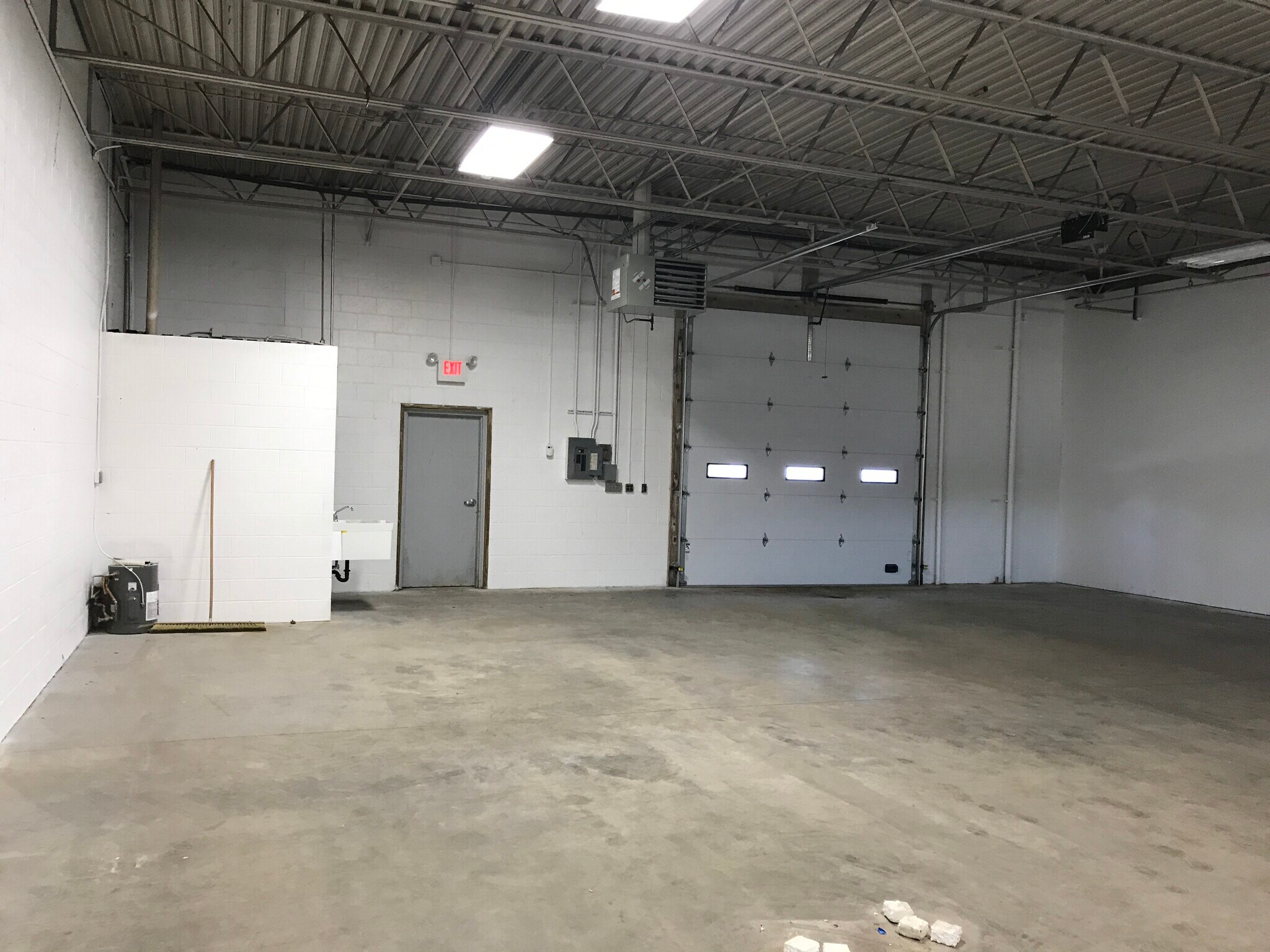 1239-1309 Monroe Ave, New Philadelphia, OH for lease Building Photo- Image 1 of 4