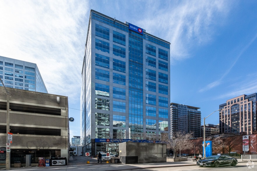 269 Laurier Ave W, Ottawa, ON for lease - Building Photo - Image 2 of 2