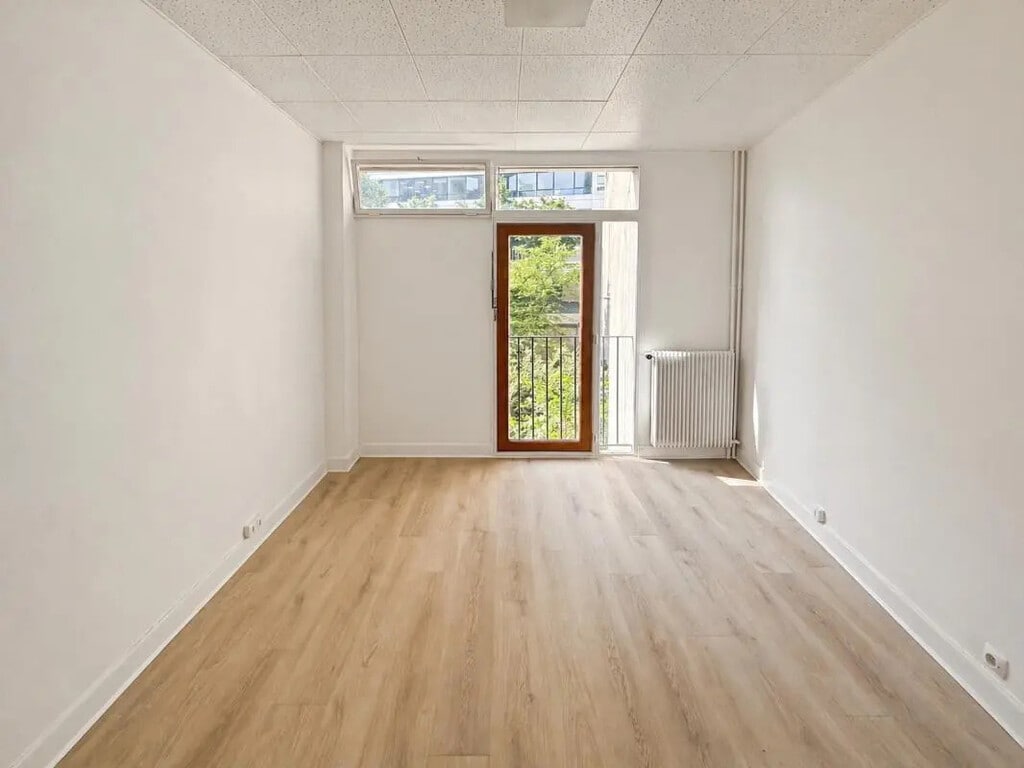 Location Bureaux 11 m² - Photo 1