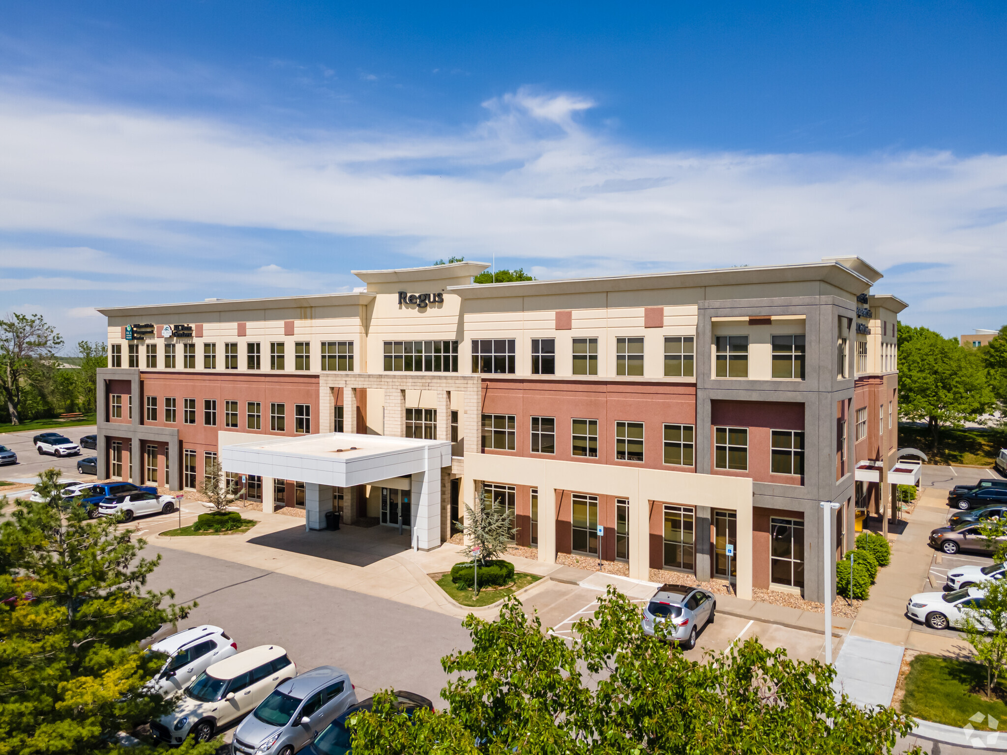 200 NE Missouri Rd, Lees Summit, MO for lease Building Photo- Image 1 of 9