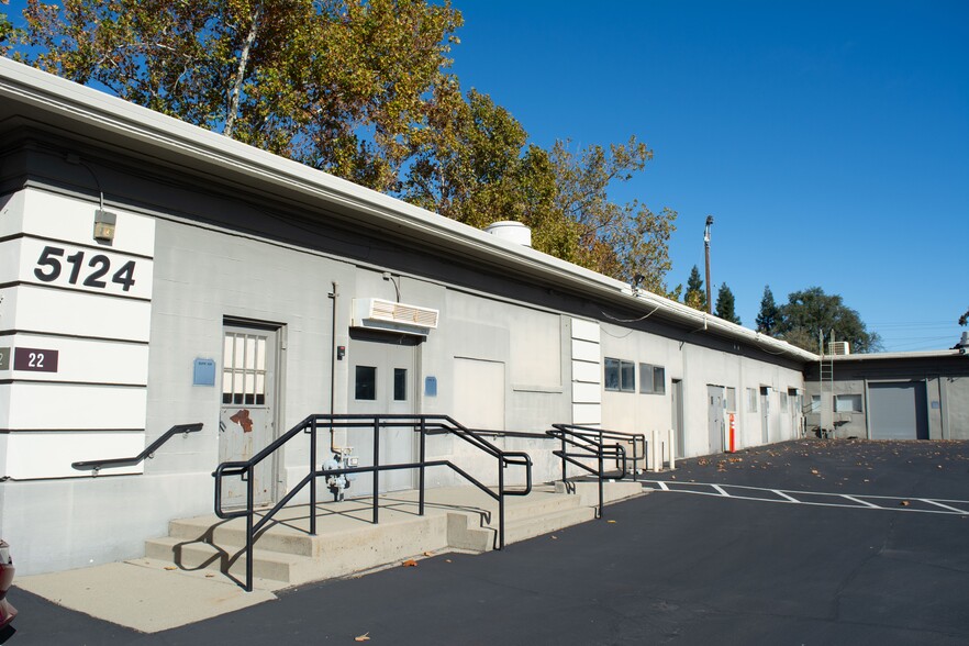 5124 Bomber Ln, Mcclellan, CA for lease - Building Photo - Image 1 of 10