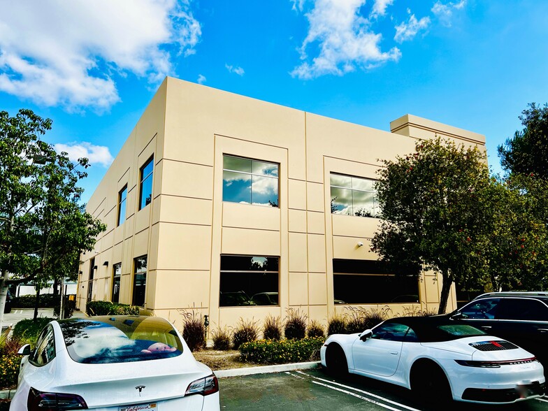 67 Peters Canyon Rd, Irvine, CA for lease - Building Photo - Image 2 of 20