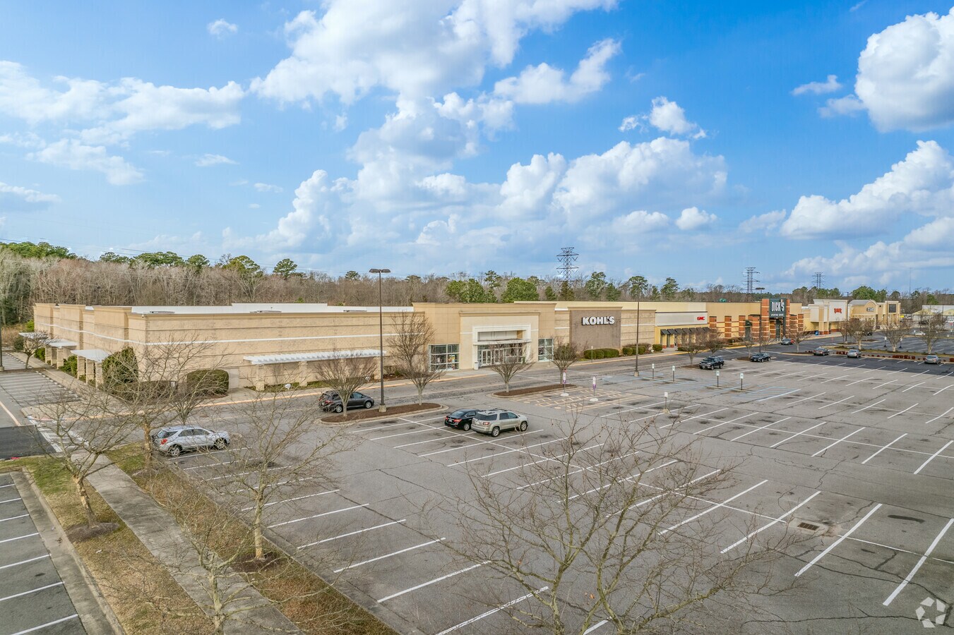 6253 College Dr, Suffolk, VA 23435