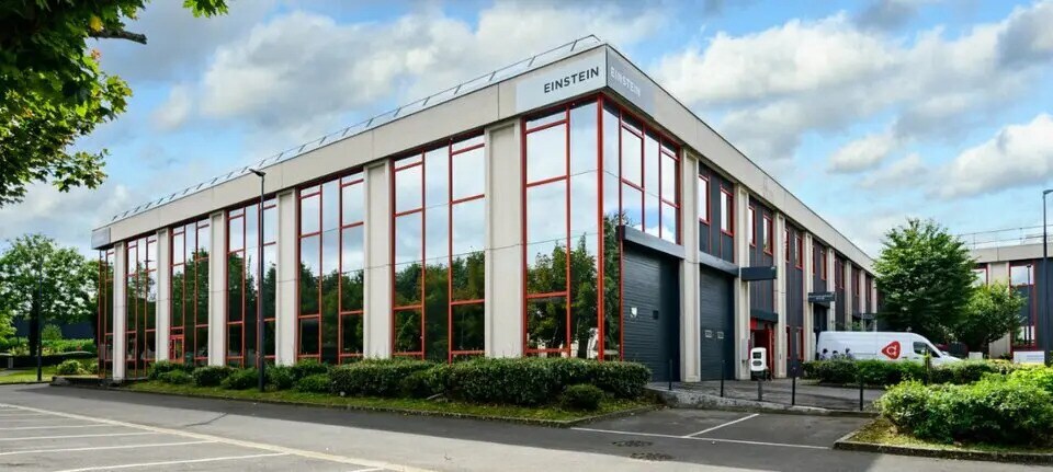 Flex in Antony for lease - Building Photo - Image 2 of 4