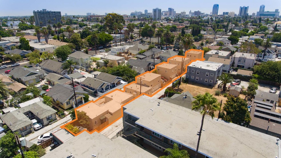 435-437 W 11th St, Long Beach, CA for sale - Building Photo - Image 3 of 15