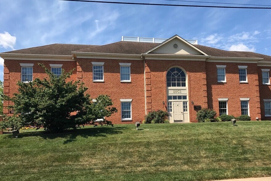 8802 Sudley Rd, Manassas, VA 20110 Office for Lease