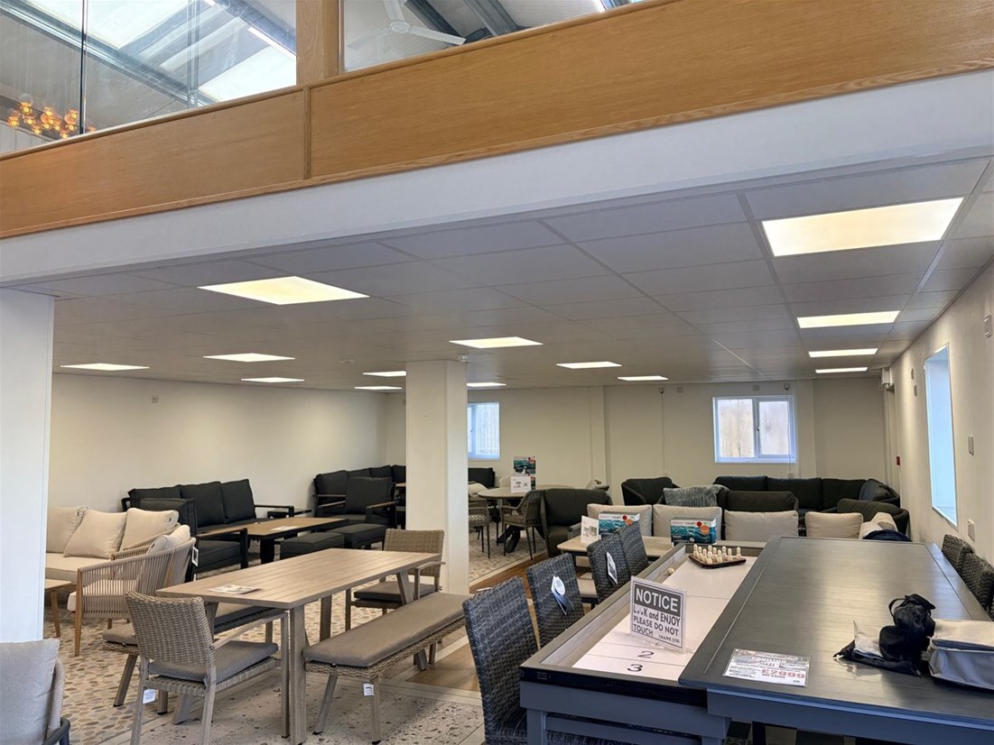 Aldermaston Road, Bramley for lease Interior Photo- Image 1 of 2